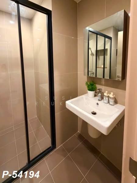 The Base Phetchaburi-Thonglor, Bangkok, Phetchaburi Rd, Bang Kapi, Huai Khwang, Bangkok, 1 Bedroom, 32 sqm, Condo For Rent, by Susira Preuksawun, 500410965 - DDproperty.com