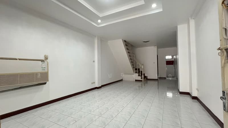 Thanakorn Villa 4 Village Pinklao-Rama 7, Nonthaburi, Theot Phra Kiat Road, Wat Chalo, Bang Kruai, Nonthaburi, 3 Bedrooms, 120 sqm, Townhouse For Sale, by สินรัตน์ ปรีชานุกูล, 500410969 - DDproperty.com