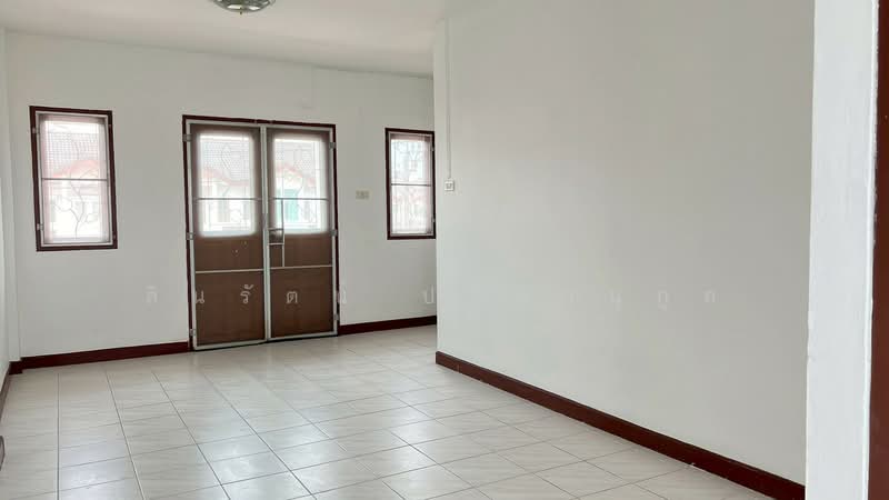 Thanakorn Villa 4 Village Pinklao-Rama 7, Nonthaburi, Theot Phra Kiat Road, Wat Chalo, Bang Kruai, Nonthaburi, 3 Bedrooms, 120 sqm, Townhouse For Sale, by สินรัตน์ ปรีชานุกูล, 500410969 - DDproperty.com