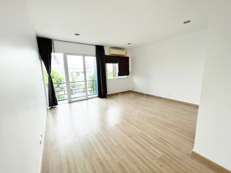 Greenwich Ramintra, Bangkok, 988 Ram Inthra Road, Ram Inthra, Khan Na Yao, Bangkok, 3 Bedrooms, 180 sqm, Townhouse For Sale, by AJHOMECENTER - คุณแบงค์, 500410994 - DDproperty.com