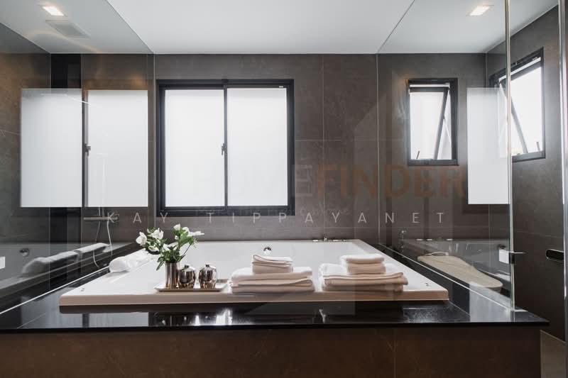 Grand Bangkok Boulevard Ratchaphruek-Pinklao, Bangkok, Bang Chueak Nang Road, Bang Chuek Nang, Taling Chan, Bangkok, 5 Bedrooms, 604 sqm, Single Detached House For Sale, by Kay Tippayanet, 500410998 - DDproperty.com