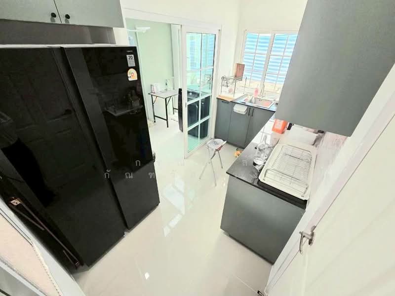 ขาย บ้านแฝด มุมถนนเมน หมู่บ้าน นีโอ โฮม รัตนาธิเบศร์-ราชพฤกษ์, นนทบุรี, บางรักพัฒนา, บางบัวทอง, นนทบุรี, 110 ตร.ม., บ้านแฝด ขาย, โดย กรณวัสส์ กัณฑวัสส์วงส์, 500411051 - DDproperty.com