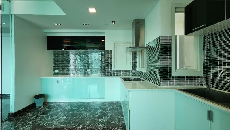 Wind Sukhumvit 23, Bangkok, 136 Soi Sukhumvit 23, Sukhumvit Road, Khlongtoei Nua, Watthana, Bangkok, 3 Bedrooms, 342 sqm, Condo For Sale, by Bangkok Residential, 500411066 - DDproperty.com