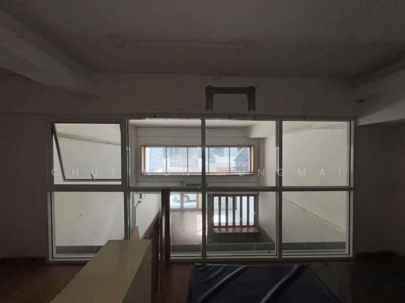For Rent: Shop House in Phrom Phong BTS Walk Distance Ideal for Cafe, Restaurant, Clinic, กรุงเทพ, คลองตันเหนือ, วัฒนา, กรุงเทพ, 250 ตร.ม., พื้นที่ขายของ ให้เช่า, โดย Chutinun Mungmai, 500411072 - DDproperty.com