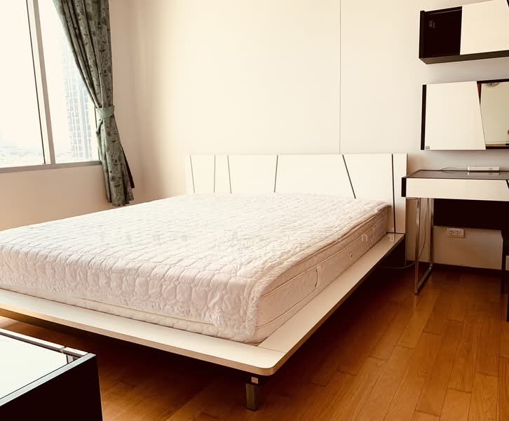 Villa Sathorn, Bangkok, 5 KrungThonBuri Road, Khlong Ton Sai, Khlong San, Bangkok, 1 Bedroom, 55 sqm, Condo For Rent, by Rattapon Sivamok, 500411082 - DDproperty.com