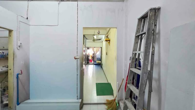 ทาวน์เฮ้าส์ 2 ชั้น ซอยนวมินทร์ 88 รามอินทรา 58, กรุงเทพ, นวลจันทร์, บึงกุ่ม, กรุงเทพ, 160 ตร.ม., ทาวน์เฮ้าส์ ขาย, โดย HOMEPLUS REALTY - คุณหนึ่ง, 500411096 - DDproperty.com