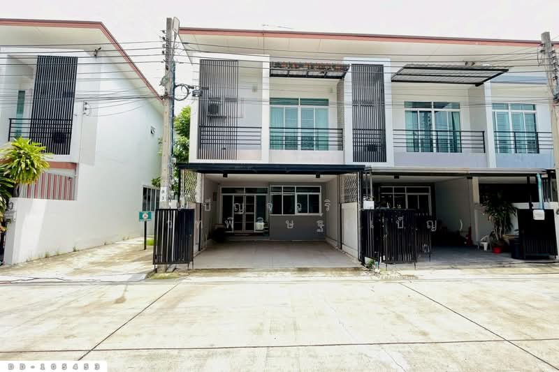 The Miracle Plus Phet Kasem 63, Bangkok, Petchkasem Road, Lak Song, Bang Khae, Bangkok, 3 Bedrooms, 154 sqm, Townhouse For Sale, by Benchawarin Pakkawetppisit, 500411100 - DDproperty.com