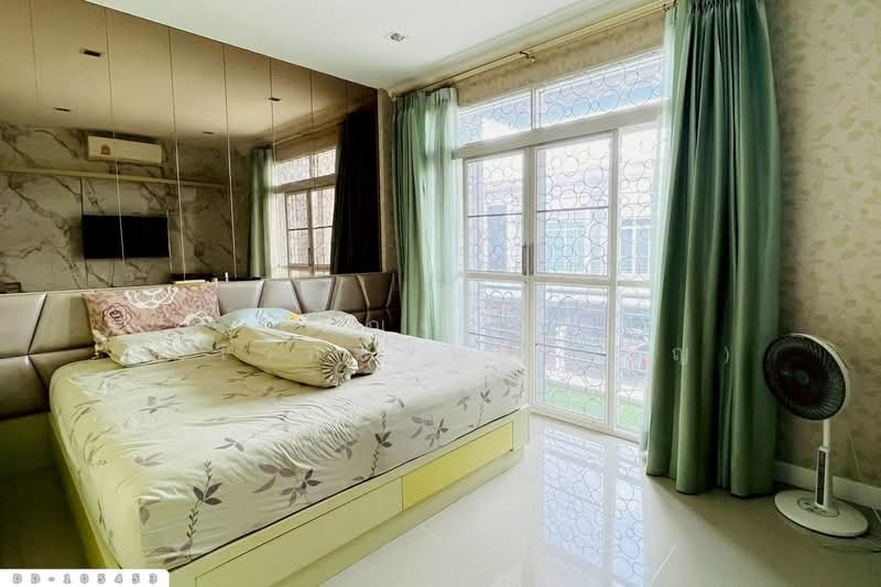 The Miracle Plus Phet Kasem 63, Bangkok, Petchkasem Road, Lak Song, Bang Khae, Bangkok, 3 Bedrooms, 154 sqm, Townhouse For Sale, by Benchawarin Pakkawetppisit, 500411100 - DDproperty.com