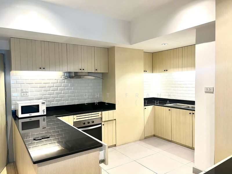Villa Bajaj, Bangkok, Soi Sukhumvit 19, Khlongtoei Nua, Watthana, Bangkok, 2 Bedrooms, 160 sqm, Condo For Rent, by Knight Frank Chartered (Thailand) Co.,Ltd, 500411124 - DDproperty.com