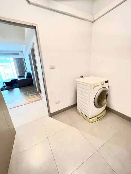 Villa Bajaj, Bangkok, Soi Sukhumvit 19, Khlongtoei Nua, Watthana, Bangkok, 2 Bedrooms, 160 sqm, Condo For Rent, by Knight Frank Chartered (Thailand) Co.,Ltd, 500411124 - DDproperty.com