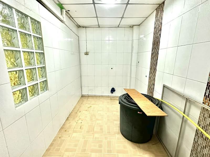 ขาย ทาวน์เฮ้าส์ หมู่บ้านอินทราวิลล่า ซอยกัลปพฤกษ์ 6, Bangkok, Bang Bon, Bangkok, 2 Bedrooms, 80 sqm, Townhouse For Sale, by กรณวัสส์ กัณฑวัสส์วงส์, 500411128 - DDproperty.com