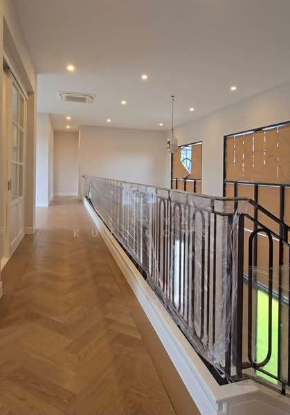 Narasiri Krungthep Kreetha, Bangkok, 69 Soi Pracha Ruamjai, Hua Mak, Bang Kapi, Bangkok, 4 Bedrooms, 445 sqm, Single Detached House For Sale, by Wiriya Kuekkong, 500411137 - DDproperty.com