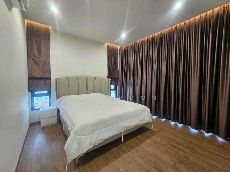 For Sale / Rent: Spacious 3-Storey Pool Villa Near BTS Bang Chak (SPSSR296), Bangkok, สุขุมวิท, Bang Chak, Phra Khanong, Bangkok, 5 Bedrooms, 700 sqm, Villa For Sale, by Khun Poon, 500411151 - DDproperty.com