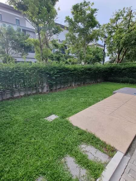The Sonne Srinakarin-Bangna, Bangkok, Soi Chumchon Mahat Thai 3, Bangna-Trad Road, Dok Mai, Prawet, Bangkok, 4 Bedrooms, 245 sqm, Single Detached House For Sale, by Khun Poon, 500411176 - DDproperty.com