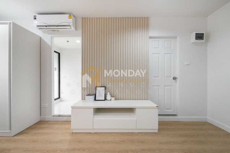 Lumpini Place Pinklao, Bangkok, 28 Borommaratchachonnani Road, Bang Bamru, Bang Phlat, Bangkok, 1 Bedroom, 30 sqm, Condo For Sale, by Neeranuch Somprasong, 500411181 - DDproperty.com