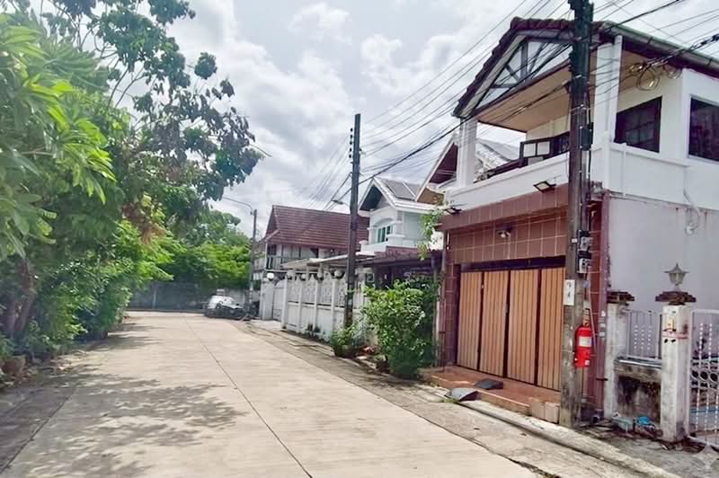 สราญรมย์ ประเสริฐมนูกิจ 42, Bangkok, ถนนเกษตร-นวมินทร์, Nawamin, Bueng Kum, Bangkok, 3 Bedrooms, 75 sqm, Townhouse For Sale, by คุณอร, 500411223 - DDproperty.com