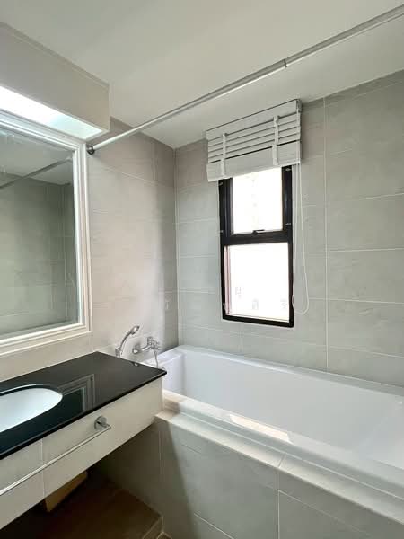 G.P. Grande Tower, Bangkok, 55 Sukhumvit 23, Khlongtoei Nua, Watthana, Bangkok, 4 Bedrooms, 400 sqm, Condo For Rent, by Jirayu Chaiyawattanasiri, 500411284 - DDproperty.com