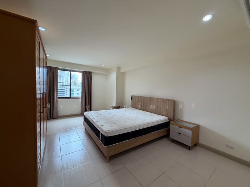 Royal Castle Sukhumvit, Bangkok, 30 Soi Sukhumvit 39, Khlongtoei Nua, Watthana, Bangkok, 3 Bedrooms, 190 sqm, Condo For Rent, by Jirayu Chaiyawattanasiri, 500411291 - DDproperty.com