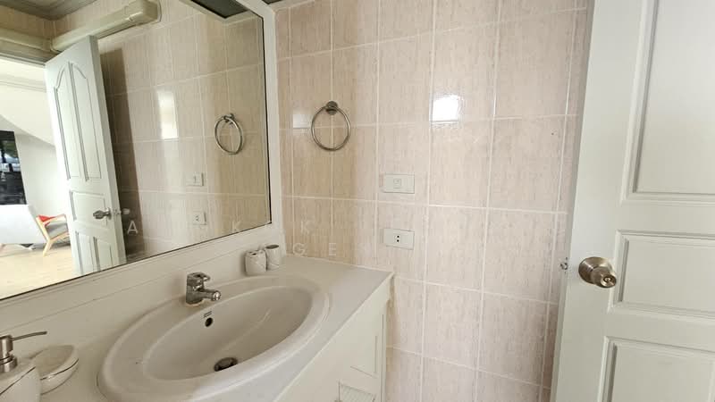Charan Tower Residences by Aspira, Bangkok, 19 Soi Sukhumvit 43, Khlong Tan Nua, Watthana, Bangkok, 4 Bedrooms, 450 sqm, Condo For Rent, by BANGKOK PROPERTY AGENTS, 500411294 - DDproperty.com