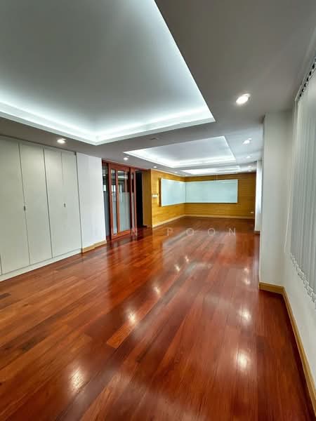For Rent: 4-Storey Commercial Building on a Main Road Near Suvarnabhumi Airport (SPSSR299), Samut Prakan, กิ่งแก้ว 62, Rachathewa, Bang Plee, Samut Prakan, , 860 sqm, Shophouse For Rent, by Khun Poon, 500411320 - DDproperty.com