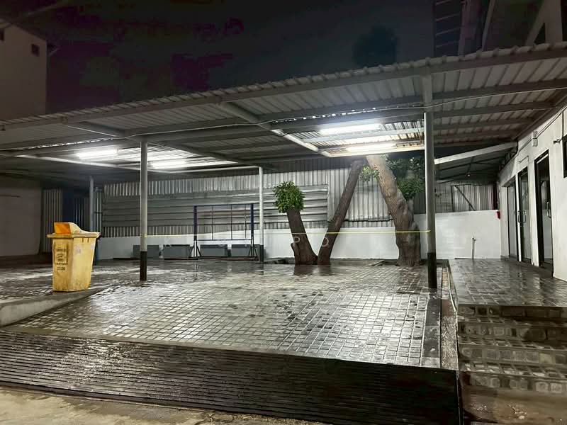 For Rent: 4-Storey Commercial Building on a Main Road Near Suvarnabhumi Airport (SPSSR299), Samut Prakan, กิ่งแก้ว 62, Rachathewa, Bang Plee, Samut Prakan, , 860 sqm, Shophouse For Rent, by Khun Poon, 500411320 - DDproperty.com