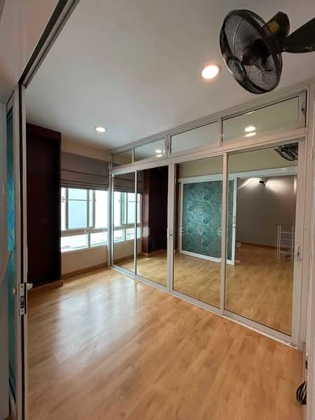 Baan Klang Muang S-Sense Rama 9-Ladprao, Bangkok, Soi Ladprao 84, Ladprao Road, Wang Thonglang, Bangkok, 3 Bedrooms, 120 sqm, Townhouse For Rent, by Khun Eve, 500411328 - DDproperty.com