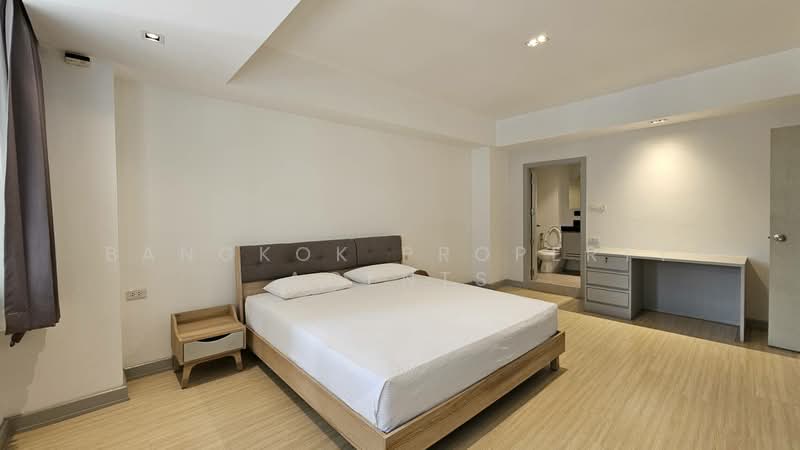Villa Bajaj, Bangkok, Soi Sukhumvit 19, Khlongtoei Nua, Watthana, Bangkok, 2 Bedrooms, 162 sqm, Condo For Rent, by BANGKOK PROPERTY AGENTS, 500411347 - DDproperty.com