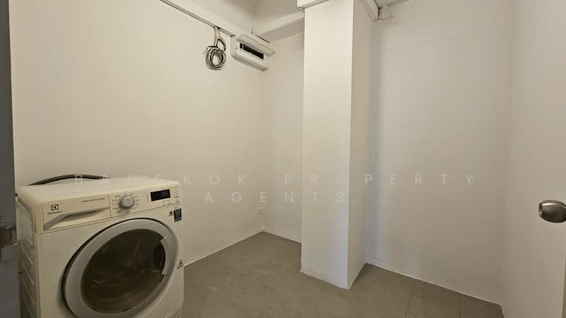 Villa Bajaj, Bangkok, Soi Sukhumvit 19, Khlongtoei Nua, Watthana, Bangkok, 2 Bedrooms, 162 sqm, Condo For Rent, by BANGKOK PROPERTY AGENTS, 500411347 - DDproperty.com