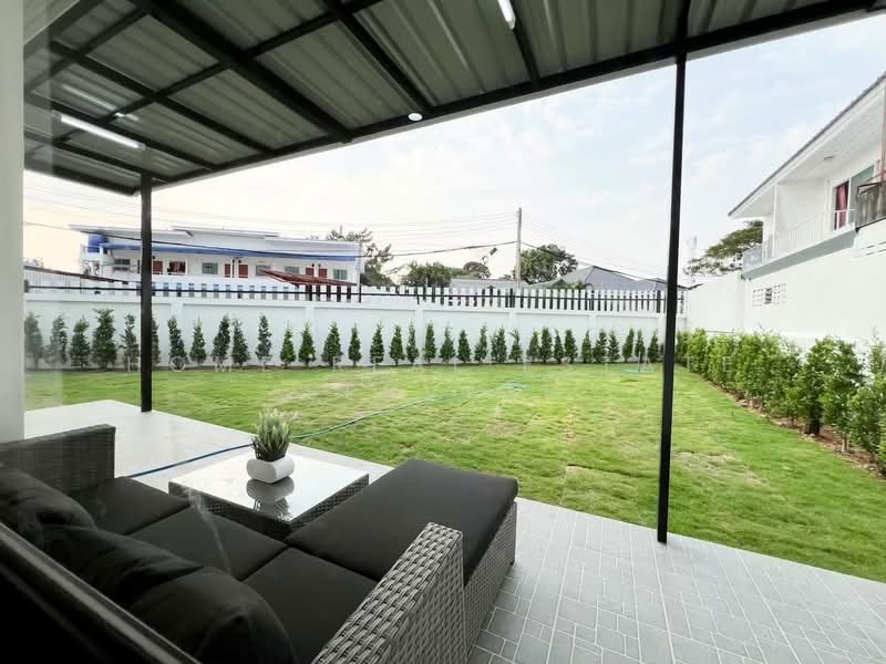 Rattanakorn Village 19, Chon Buri (Pattaya), Bang Lamung, Bang Lamung (Pattaya), Chon Buri (Pattaya), 3 Bedrooms, 300 sqm, Single Detached House For Sale, by HOME Real Estate Service, 500411365 - DDproperty.com