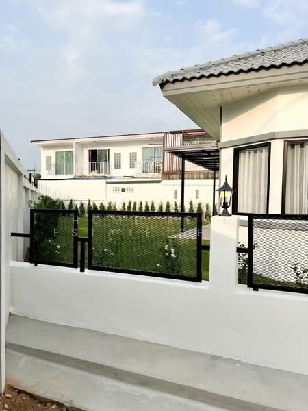 Rattanakorn Village 19, Chon Buri (Pattaya), Bang Lamung, Bang Lamung (Pattaya), Chon Buri (Pattaya), 3 Bedrooms, 300 sqm, Single Detached House For Sale, by HOME Real Estate Service, 500411365 - DDproperty.com