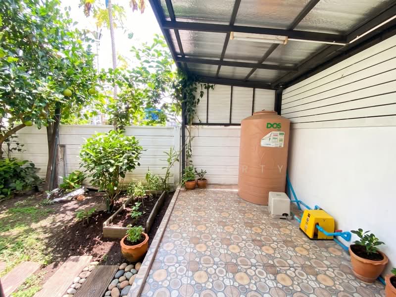 Pruksa Ville 92 Onnut-Suvarnabhumi : พฤกษาวิลล์ 92 อ่อนนุช-สุวรรณภูมิ, สมุทรปราการ, ซ.ลาดกระบัง 14/1 ถ.ลาดกระบัง, ราชาเทวะ, บางพลี, สมุทรปราการ, 110 ตร.ม., ทาวน์เฮ้าส์ ขาย, โดย PP Property, 500411381 - DDproperty.com