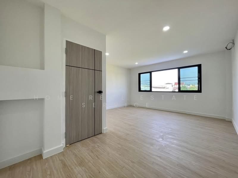 Townhouse Soi Tiwanon 43, Nonthaburi, Tha-Sai, Muang Nonthaburi, Nonthaburi, 4 Bedrooms, 360 sqm, Townhouse For Sale, by HOME Real Estate Service, 500411386 - DDproperty.com