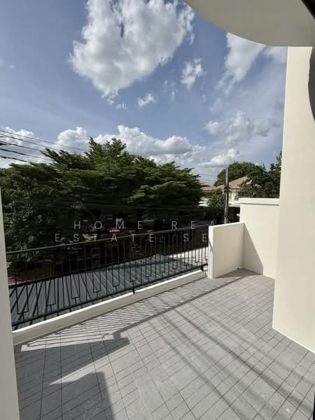 Supalai Park Ville 2 Phaholyothin-Ramintra KM.1, Bangkok, Phaholyothin 48 Road (Intersection 33), Anusaowari, Bang Khen, Bangkok, 4 Bedrooms, 260 sqm, Townhouse For Sale, by HOME Real Estate Service, 500411389 - DDproperty.com