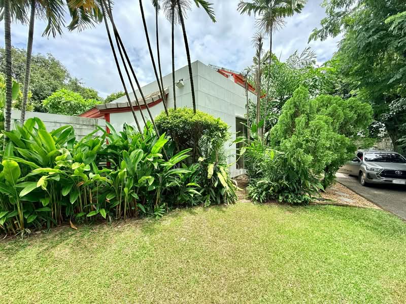 Single House in Compound, Bangkok, Soi Soonvijai, Bang Kapi, Huai Khwang, Bangkok, 4 Bedrooms, 500 sqm, Single Detached House For Rent, by Bangkok Residential, 500411404 - DDproperty.com