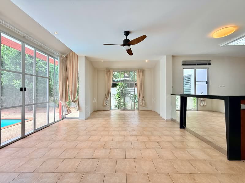 Single House in Compound, กรุงเทพ, Soi Soonvijai, บางกะปิ, ห้วยขวาง, กรุงเทพ, 500 ตร.ม., บ้านเดี่ยว ให้เช่า, โดย Bangkok Residential, 500411404 - DDproperty.com
