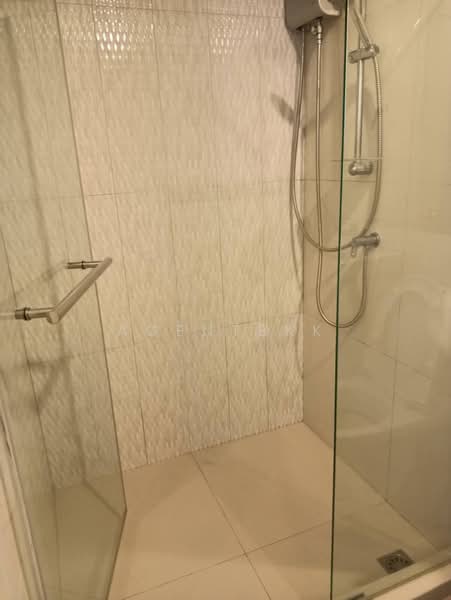 Life Sukhumvit 48, Bangkok, Soi Sukhumvit 48, Phra Kanong, Khlong Toei, Bangkok, 2 Bedrooms, 42 sqm, Condo For Rent, by Agentbkk, 500411407 - DDproperty.com