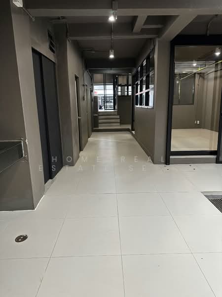 Home Office Rama 9 Soi 19, Bangkok, Bang Kapi, Huai Khwang, Bangkok, , 350 sqm, Office Space For Rent, by HOME Real Estate Service, 500411410 - DDproperty.com