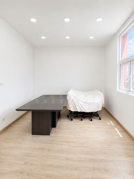 The Happiness Wat Lat Pla Duk, Nonthaburi, Road along Khlong Bang Phai, Bang Rak Pattana, Bang Bua Thong, Nonthaburi, 4 Bedrooms, 154 sqm, Townhouse For Sale, by Laphasrada Suebthai, 500411446 - DDproperty.com