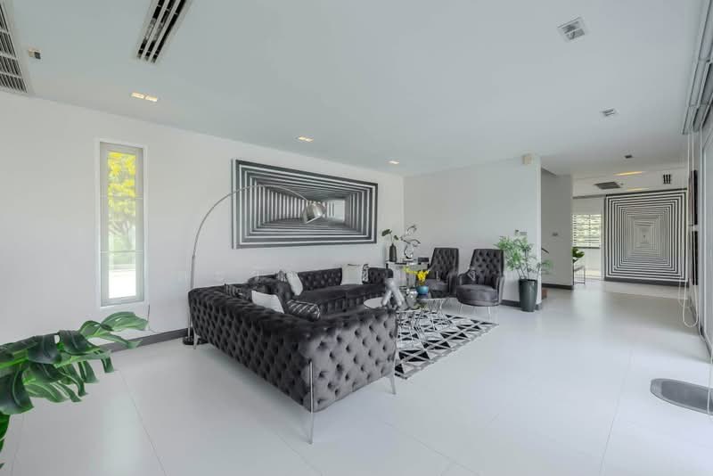 Panya Pattanakarn Village, Bangkok, Soi Phatthanakarn 30, Suan Luang, Bangkok, 4 Bedrooms, 550 sqm, Single Detached House For Sale, by ตะวัน ขันเงิน, 500411464 - DDproperty.com