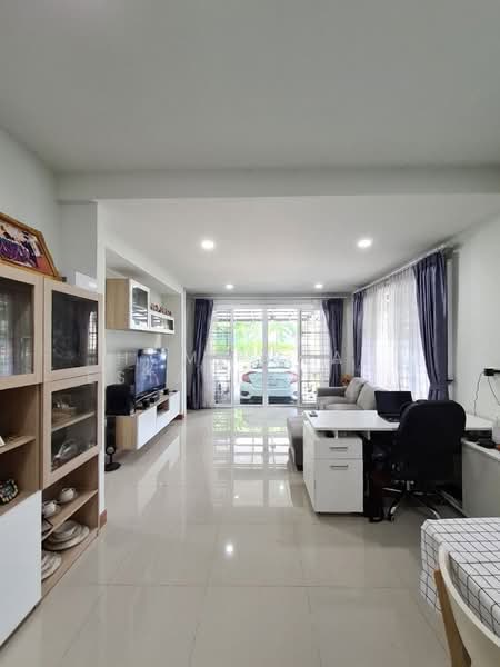 Dream Deluxe Ratchaphruek-Pinklao, Nonthaburi, Soi Suan Phak, Mahasawat, Bang Kruai, Nonthaburi, 3 Bedrooms, 120 sqm, Townhouse For Sale, by HOME Real Estate Service, 500411470 - DDproperty.com