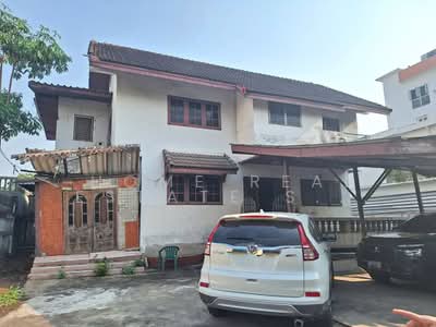 ขาย - ที่ดินพร้อมสิ่งปลูกสร้าง ซอยศรีนครินทร์ 38, กรุงเทพ