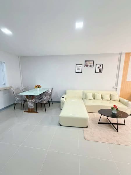 Baan Buathong 4, Nonthaburi, Ban Kluay-Sai Noi Road, Phimonrat, Bang Bua Thong, Nonthaburi, 3 Bedrooms, 101 sqm, Townhouse For Sale, by NR AGENT, 500411482 - DDproperty.com