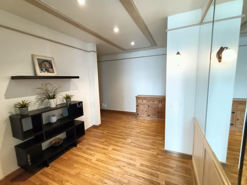 The Emporio Place, Bangkok, 93 Soi Sukhumvit 24, Sukhumvit Road, Khong Tan, Khlong Toei, Bangkok, 2 Bedrooms, 145 sqm, Condo For Sale, by Simon Decalf, 500411498 - DDproperty.com