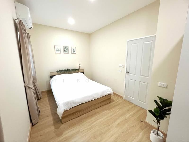 Townhouse, Golden Town La Salle, Near BTS Bearing, Samut Prakan, Samrong Nua, Muang Samut Prakarn, Samut Prakan, 3 Bedrooms, 100 sqm, Townhouse For Rent, by Thiti Boonchurn, 500411510 - DDproperty.com