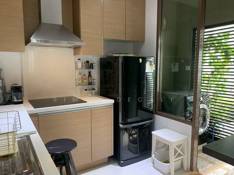 The Emporio Place, Bangkok, 93 Soi Sukhumvit 24, Sukhumvit Road, Khong Tan, Khlong Toei, Bangkok, 2 Bedrooms, 161 sqm, Condo For Rent, by Simon Decalf, 500411537 - DDproperty.com