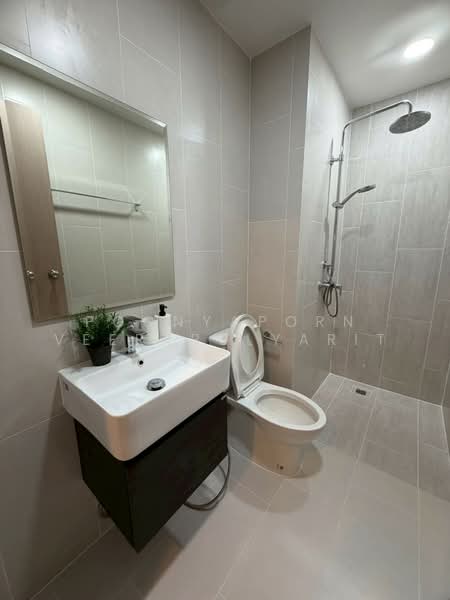 IDEO Ratchada-Huaikwang, Bangkok, 62 Pracharajbumpen Road, Huai Khwang, Bangkok, Studio, 26 sqm, Condo For Sale, by Poonyaporn Veerabulyarit, 500411559 - DDproperty.com