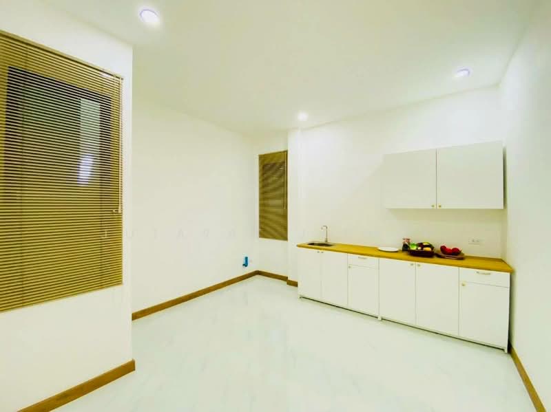 บ้านเดี่ยวซอยทุ่งเศรษฐี เขตประเวศ, กรุงเทพ, ดอกไม้, ประเวศ, กรุงเทพ, 120 ตร.ม., บ้านเดี่ยว ให้เช่า, โดย Jutarat Jitmun, 500411569 - DDproperty.com