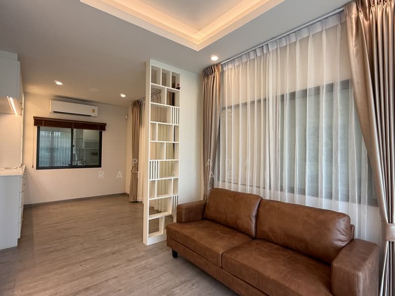 Saransiri Ramkhamhaeng, Bangkok, Khlong Song Ton Nun, Lat Krabang, Bangkok, 4 Bedrooms, 178 sqm, Single Detached House For Sale, by Paphada Rattanaburi, 500411573 - DDproperty.com