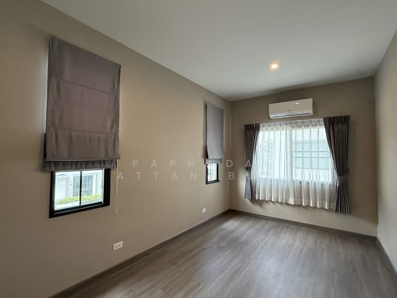 Saransiri Ramkhamhaeng, Bangkok, Khlong Song Ton Nun, Lat Krabang, Bangkok, 4 Bedrooms, 178 sqm, Single Detached House For Sale, by Paphada Rattanaburi, 500411573 - DDproperty.com