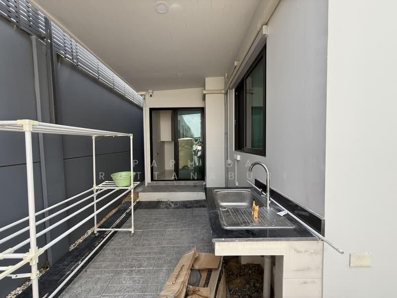Saransiri Ramkhamhaeng, Bangkok, Khlong Song Ton Nun, Lat Krabang, Bangkok, 4 Bedrooms, 178 sqm, Single Detached House For Sale, by Paphada Rattanaburi, 500411573 - DDproperty.com